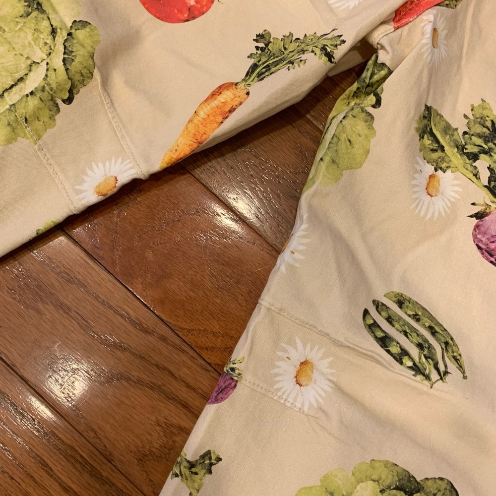 Vegetable Print Barrel Pants NWT S - Picture 9 of 10
